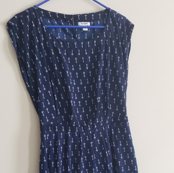 🔑 Navy blue key pattern dress🗝 - Picture 2 of 4